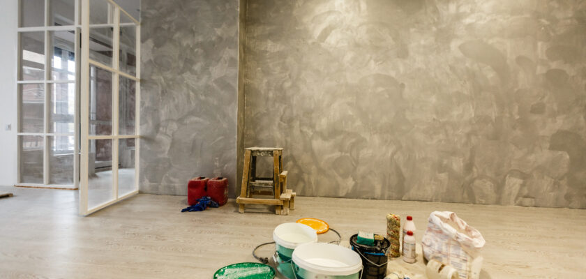 オフィス撤退の際に発生した原状回復工事内の内装解体工事で減額に成功