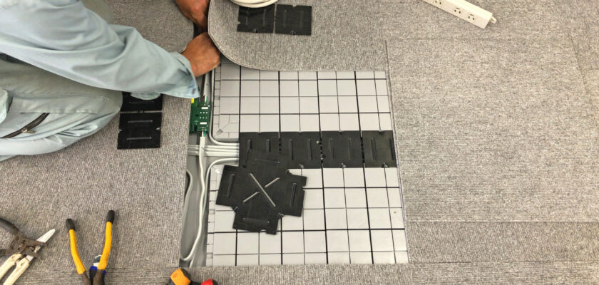 ビル側とテナント側の業者で入り組んでいた工事をテナント側業者に一括することでコスト圧縮を実現